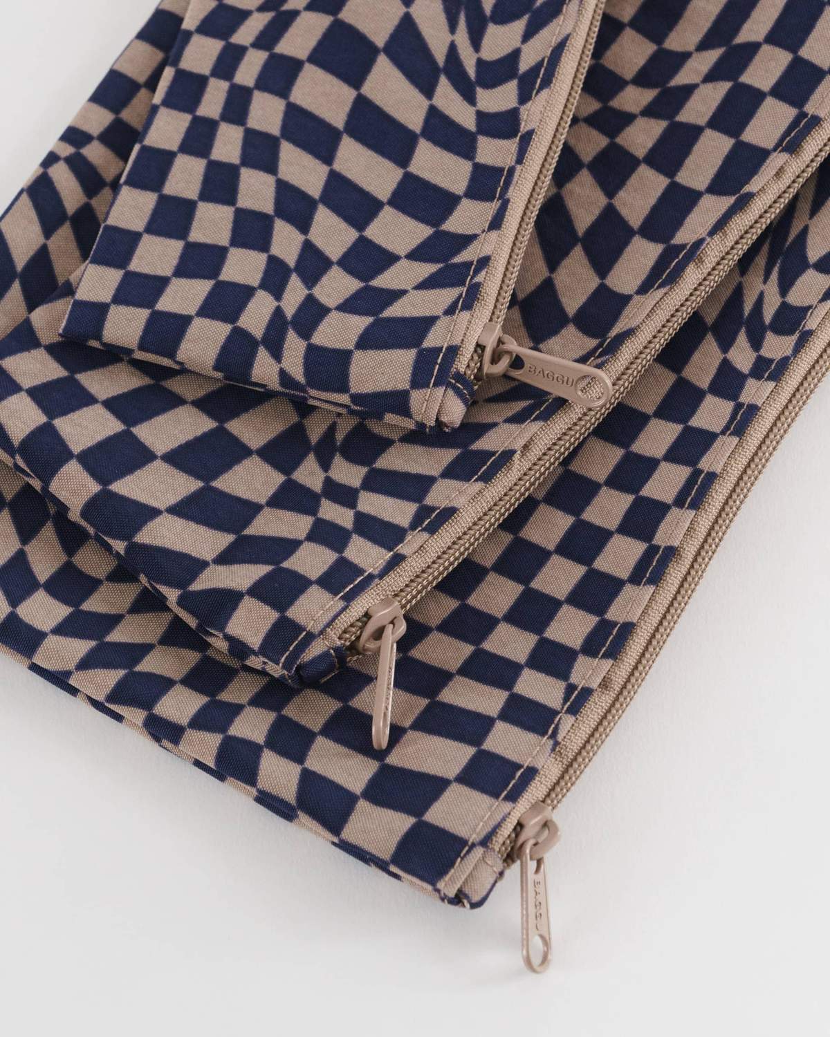 Baggu trippy checker lanyard cheapest pouches